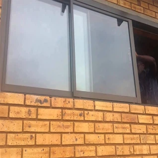 پنجره های آلومینیومی برنز