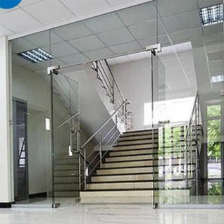 شیشه جلو درب