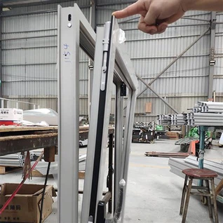 ویندوز را کج و بچرخانید